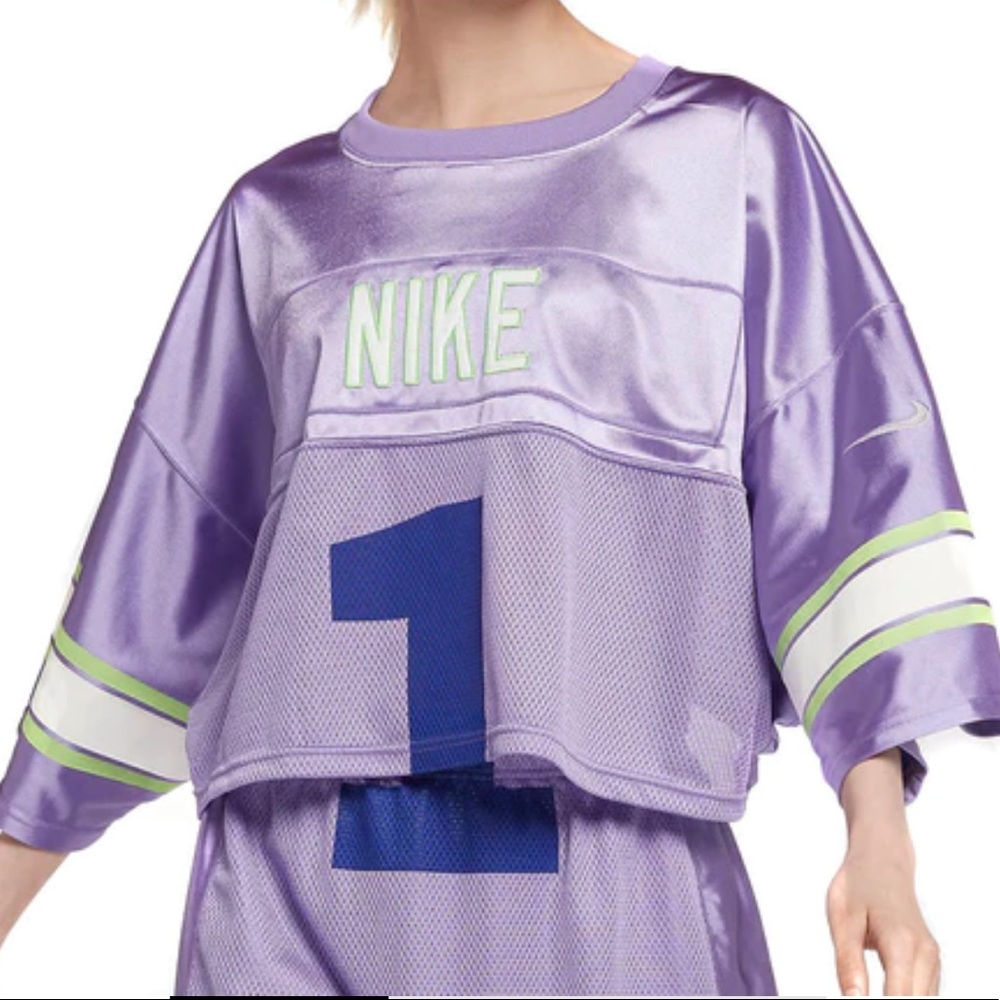 LIMITED EDITION NIKE JERSEY CROP TOP